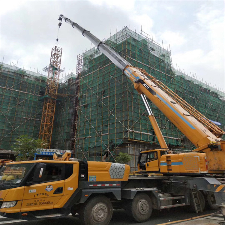 东山县谈谈吊车租赁需要注意的事项