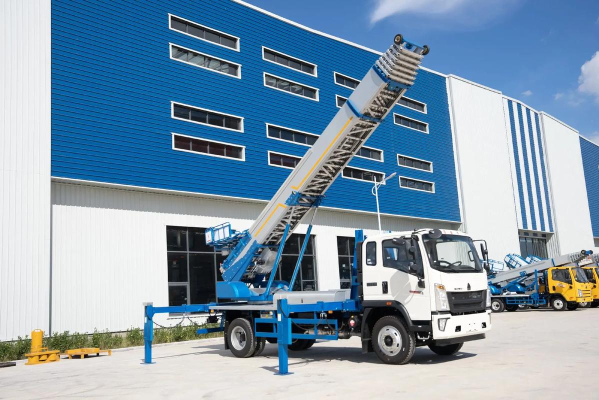 东山县小型云梯车上料车租赁多少钱