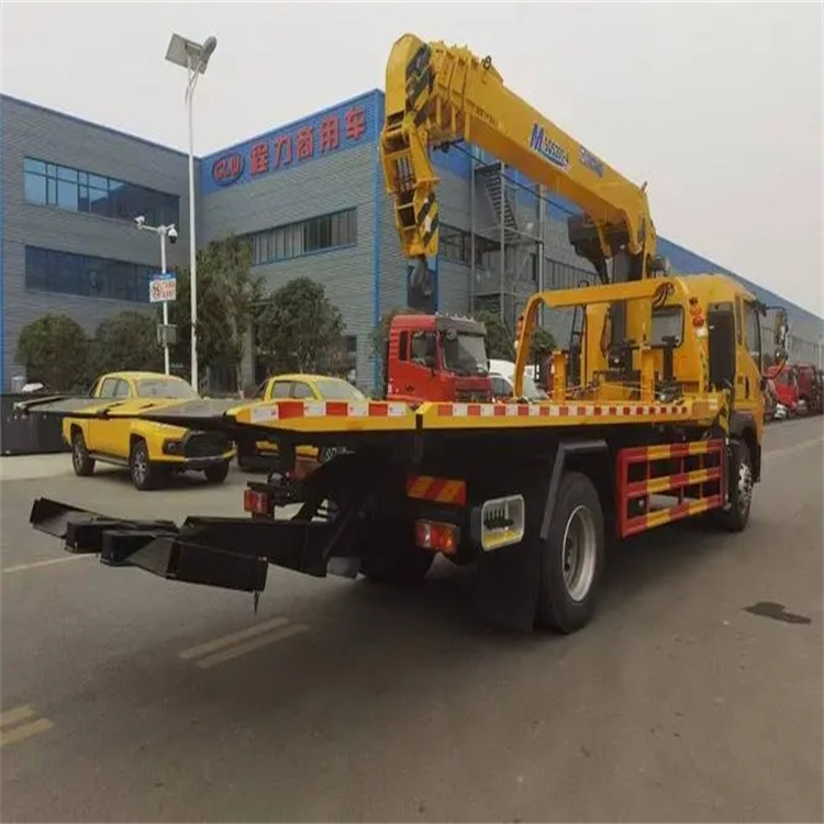 东山县附近小随车吊出租电话，轻松解决搬运烦恼