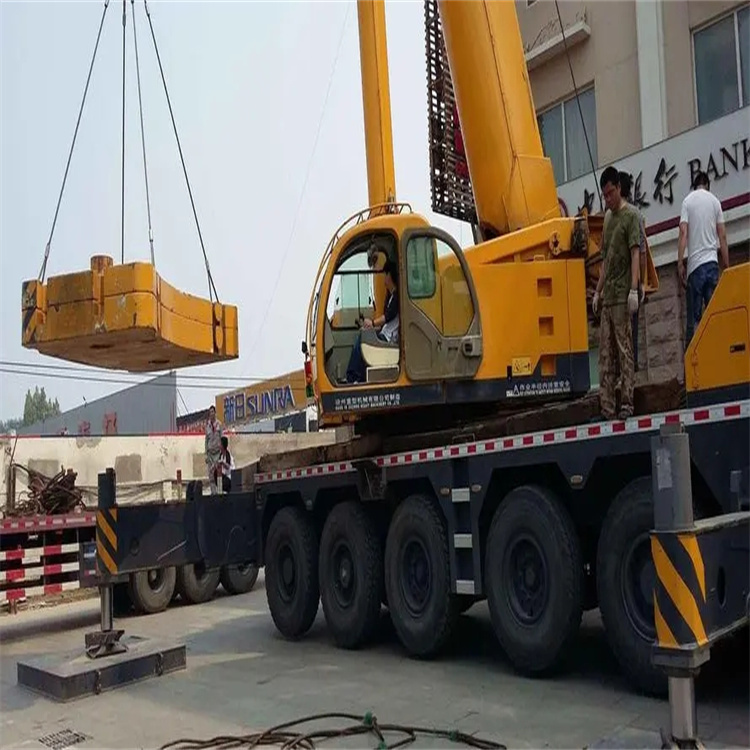 东山县当地吊车出租|机器吊装|75吨|工厂搬迁服务