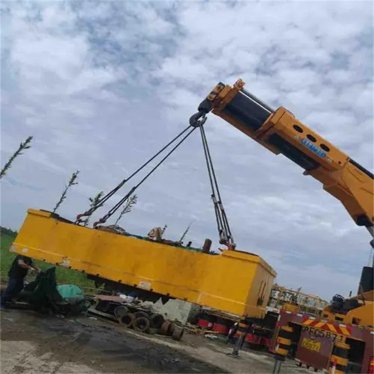 东山县随车吊吊集装箱怎么吊